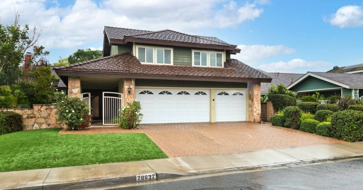 28632 Silverton Dr web 01