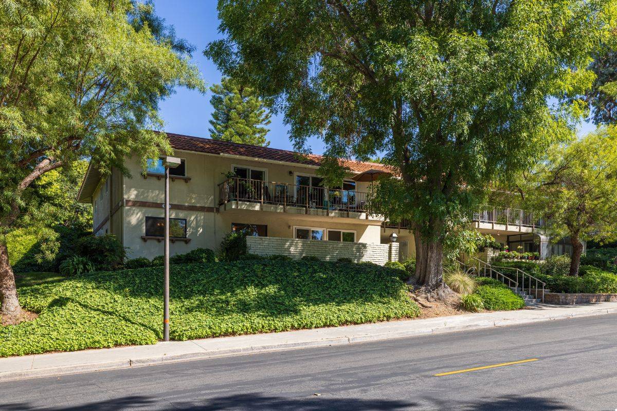 Brad Feldman Group Top Laguna Woods Realtor 872 Ronda Sevilla Unit B web 01
