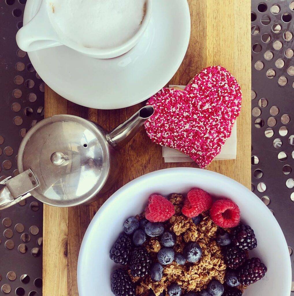 Lola&rsquo;s Cafe featured image