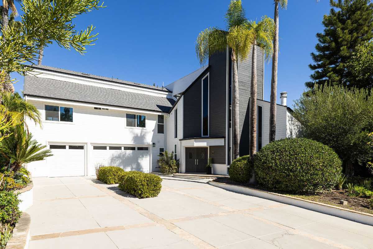 Brad Feldman Group Top Laguna Hills Realtor 25901 Nellie Gail Rd web 02