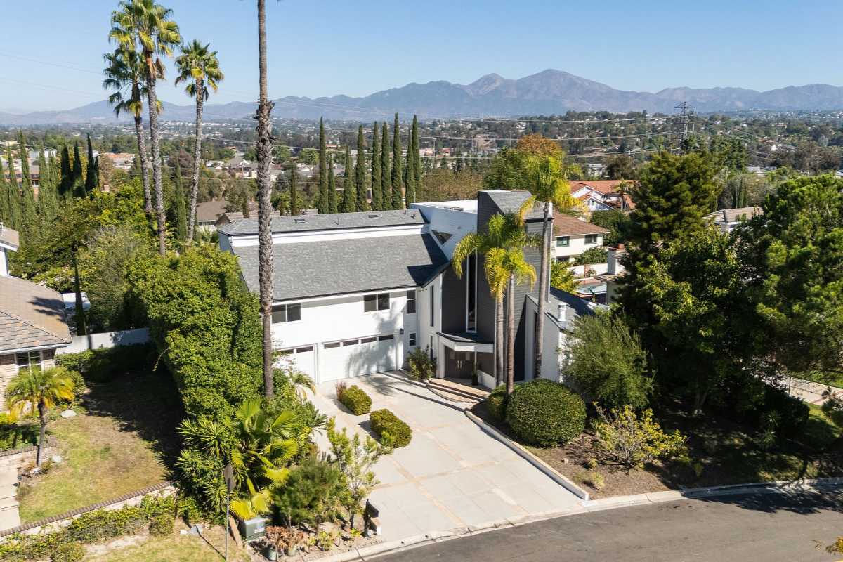 Brad Feldman Group Top Laguna Hills Realtor 25901 Nellie Gail Rd web 25