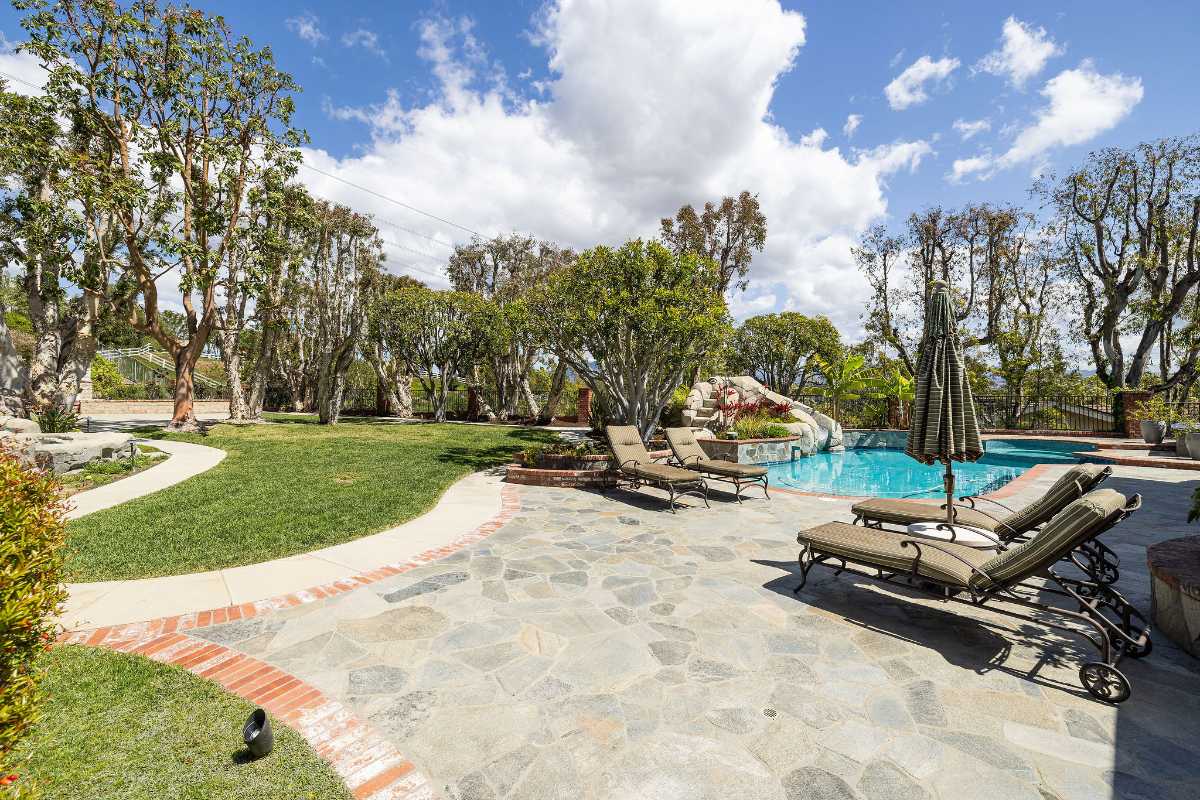 Brad Feldman Group Top Laguna Hills Realtor 25611 Rangewood Rd 27