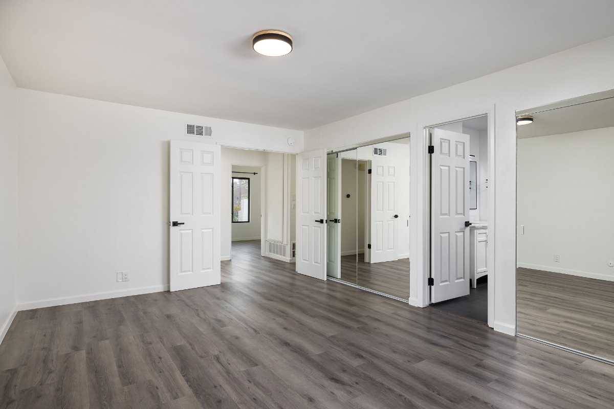 Brad Feldman Group Top Laguna Hills Realtor 24871 Overland Dr web 08