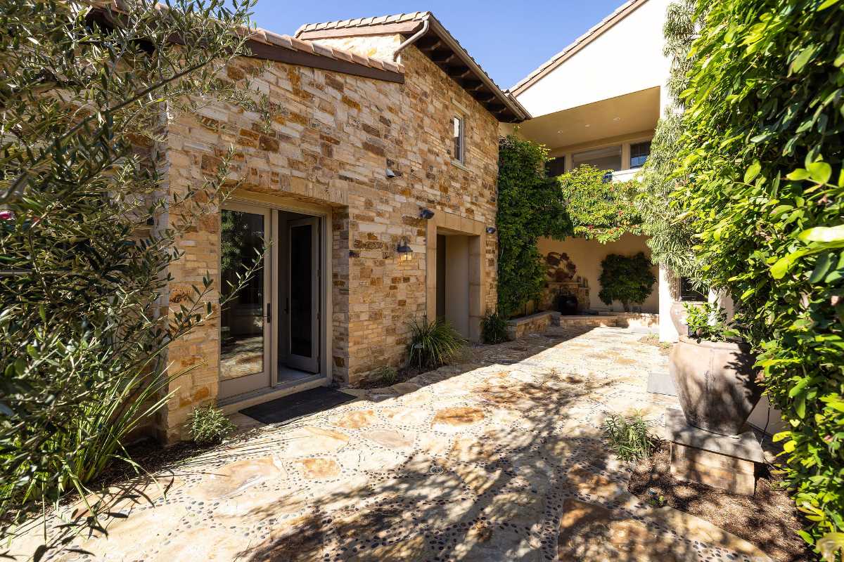 Brad Feldman Group Top Laguna Hills Realtor 25152 Anvil Cir web 21