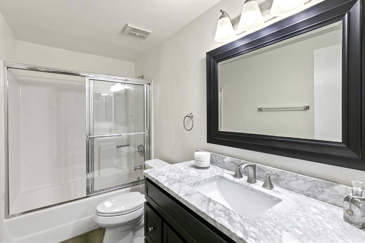 Brad Feldman Group Top Laguna Hills Realtor 26572 Las Palmas Unit 2 web 12