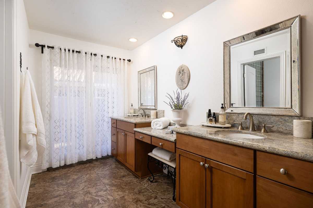 Brad Feldman Group Top Laguna Hills Realtor 24972 Buckboard Ln web 15