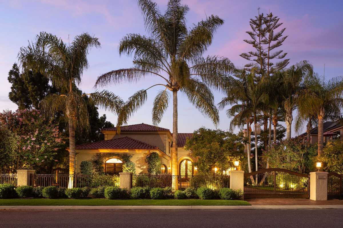 Luxury real estate listing in Laguna Hills, CA represented by the best realtor agents to sell your home in Orange County, the Brad Feldman Group