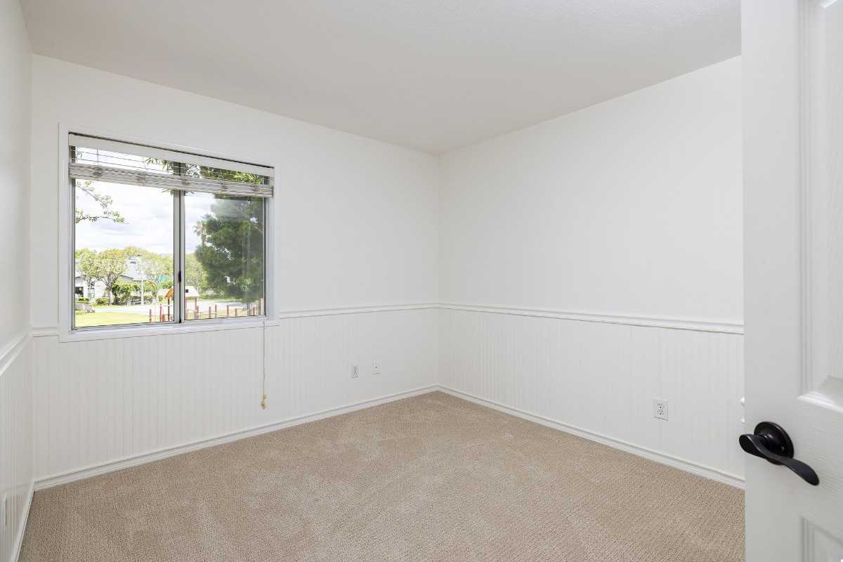 Brad Feldman Group Top Anaheim Realtor 114 N Pauline St web 16