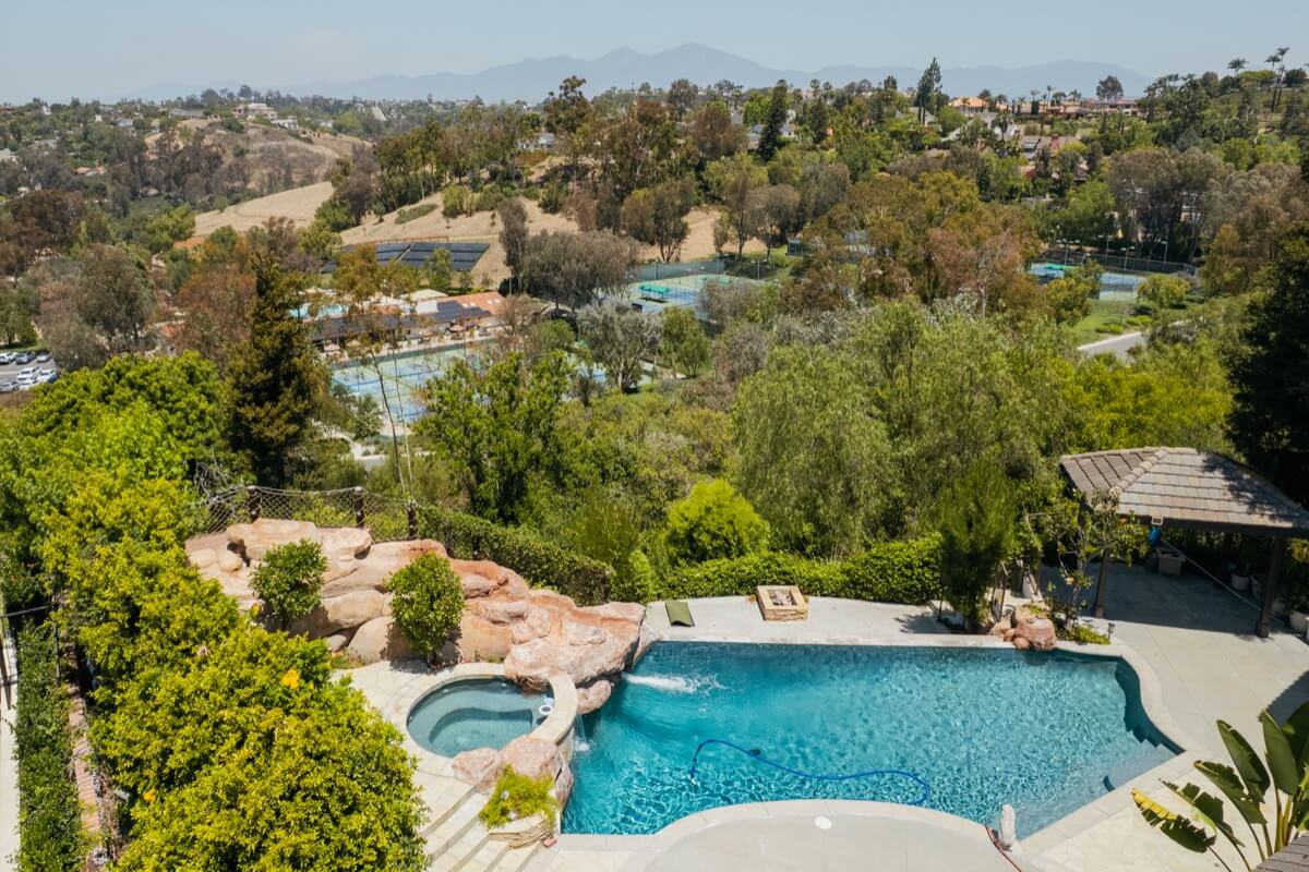 Brad Feldman Group Top Nellie Gail Ranch Realtor 27070 Hidden Trail Rd 25